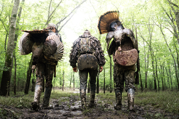 Gift Ideas for Hunters: What to Buy the Outdoorsman in Your Life